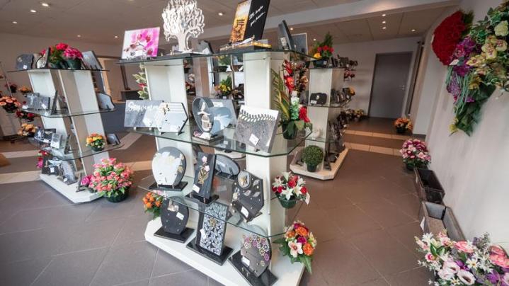 Articles funéraires Angerville